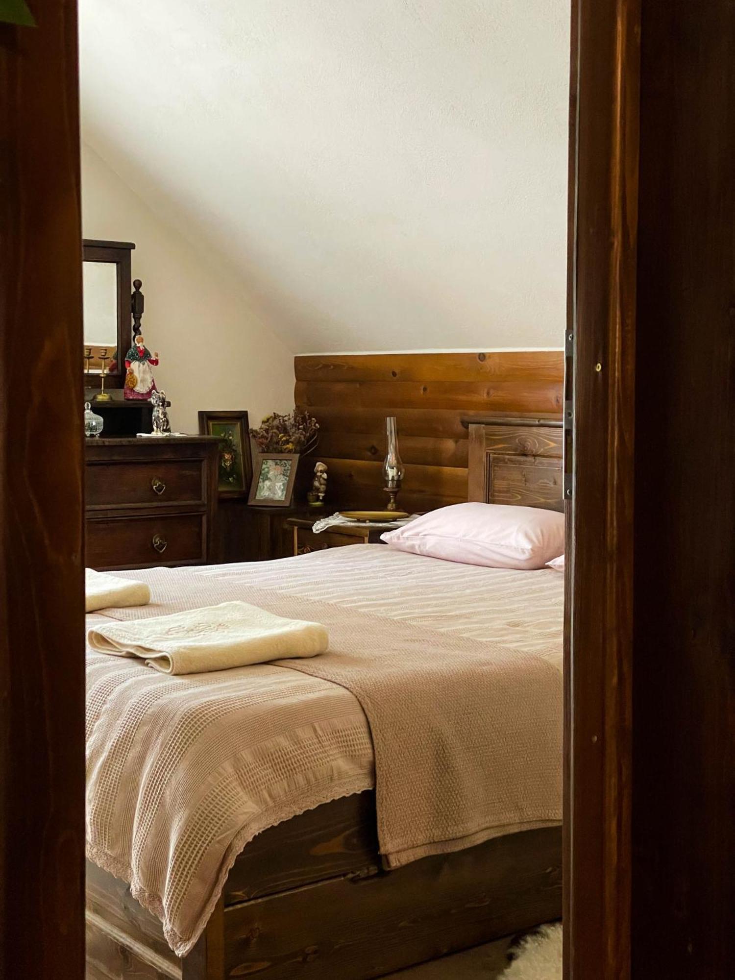 Cabana La Domnu' De Pe Vale Villa Aiud Bagian luar foto